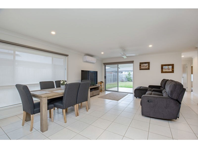 3 Helmore Road, Jacobs Well QLD 4208