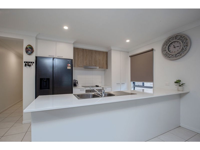 3 Helmore Road, Jacobs Well QLD 4208