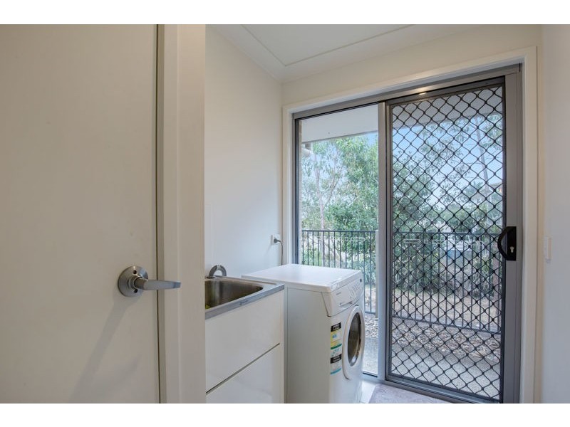3 Helmore Road, Jacobs Well QLD 4208