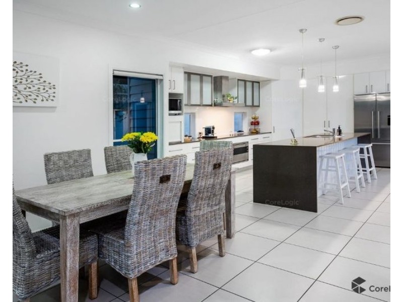 11 Windward Place, Jacobs Well QLD 4208