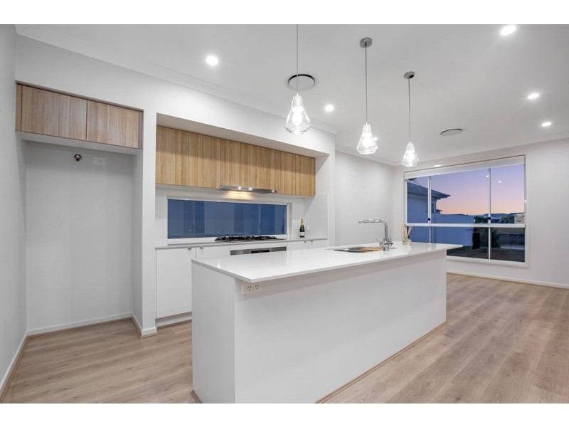 28 Moreton Drive, Jacobs Well QLD 4208