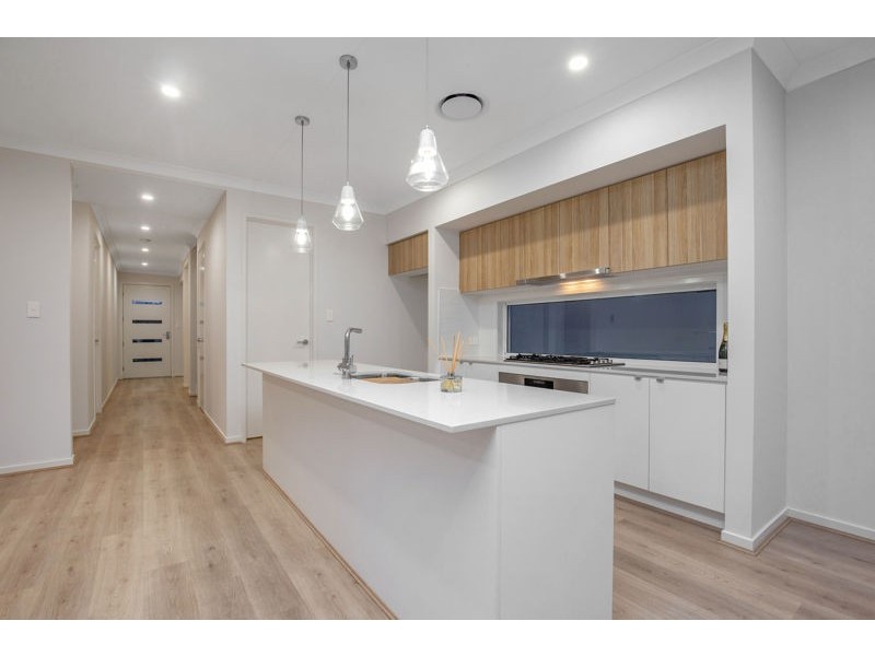 28 Moreton Drive, Jacobs Well QLD 4208