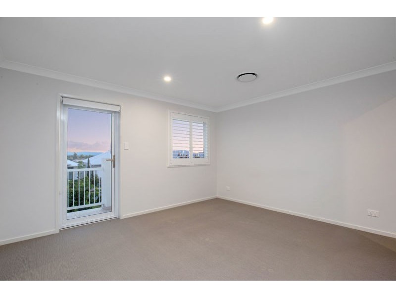 28 Moreton Drive, Jacobs Well QLD 4208