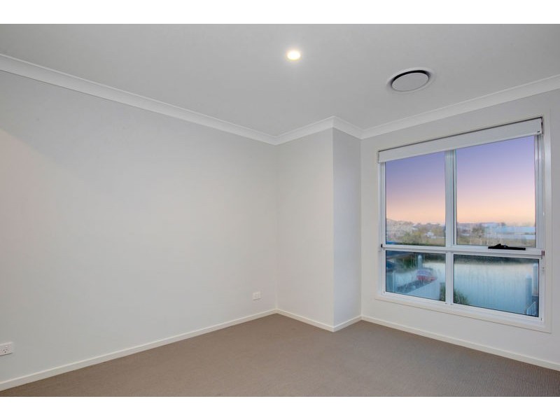 28 Moreton Drive, Jacobs Well QLD 4208