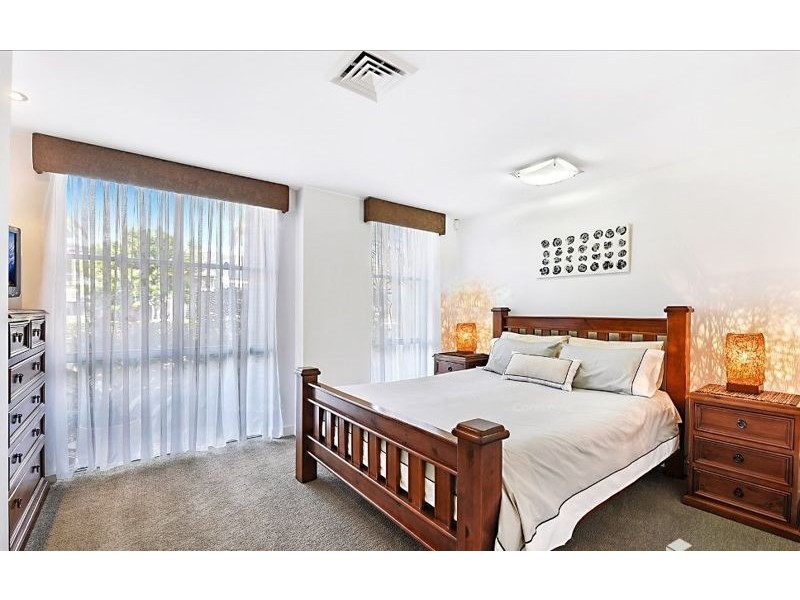 45 Harbour Rise, Hope Island QLD 4212