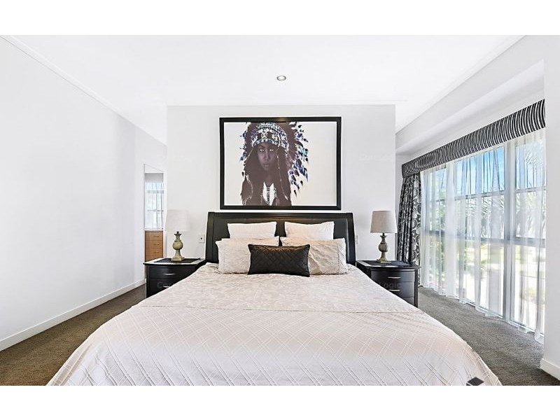 45 Harbour Rise, Hope Island QLD 4212