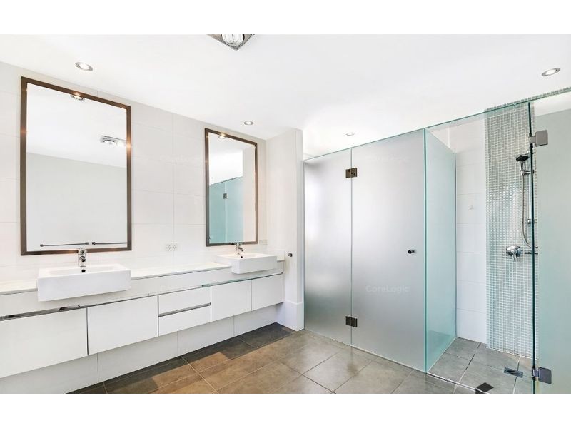 45 Harbour Rise, Hope Island QLD 4212