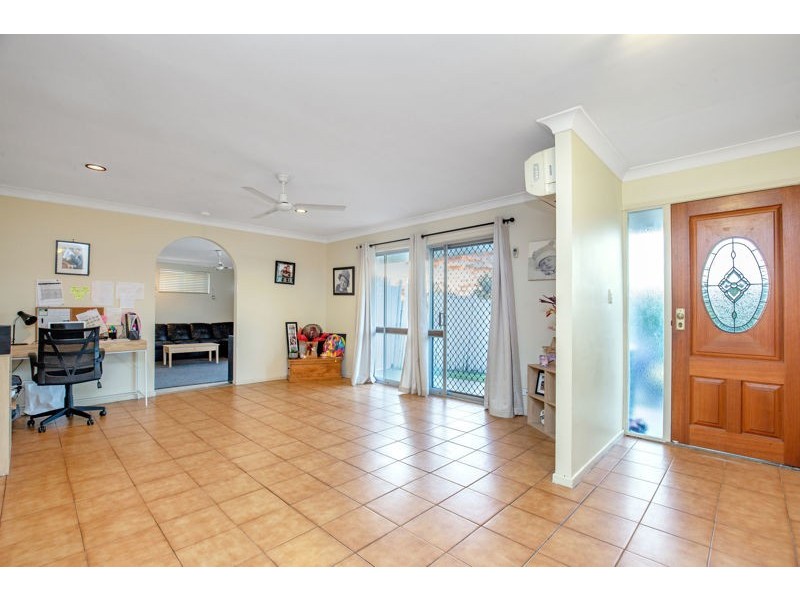 5 Belinda Crescent, Springwood QLD 4127