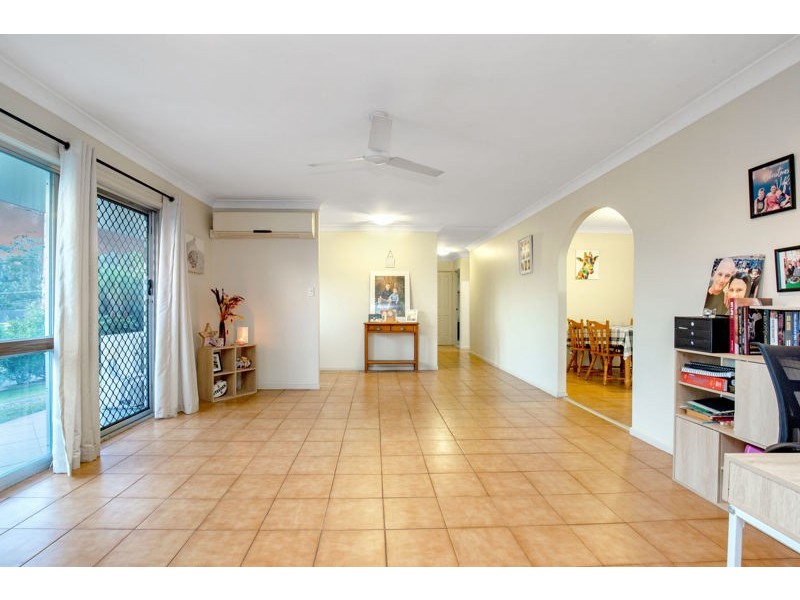 5 Belinda Crescent, Springwood QLD 4127