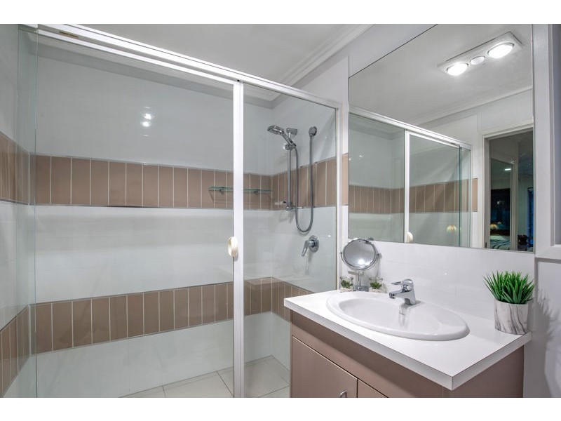 2/5 Terang Court, Ormeau QLD 4208