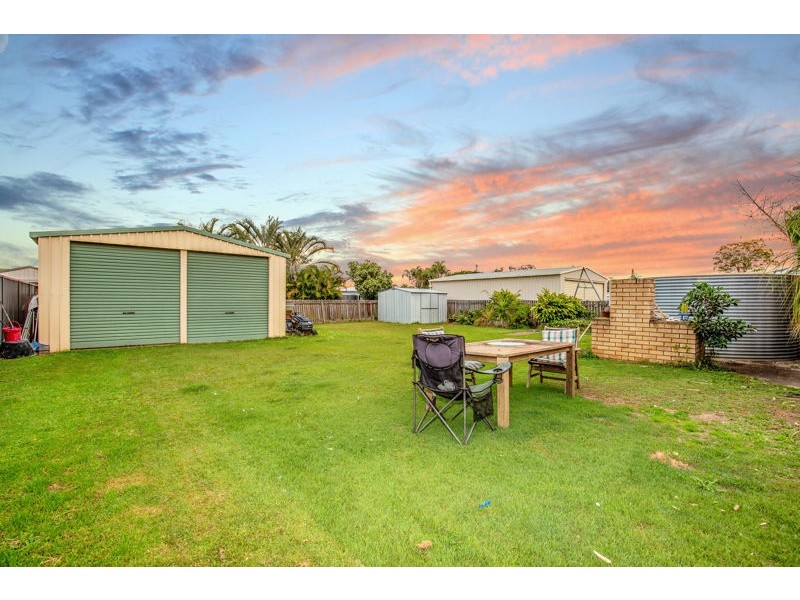 16 Helmore Road, Jacobs Well QLD 4208
