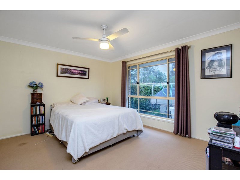 16 Helmore Road, Jacobs Well QLD 4208