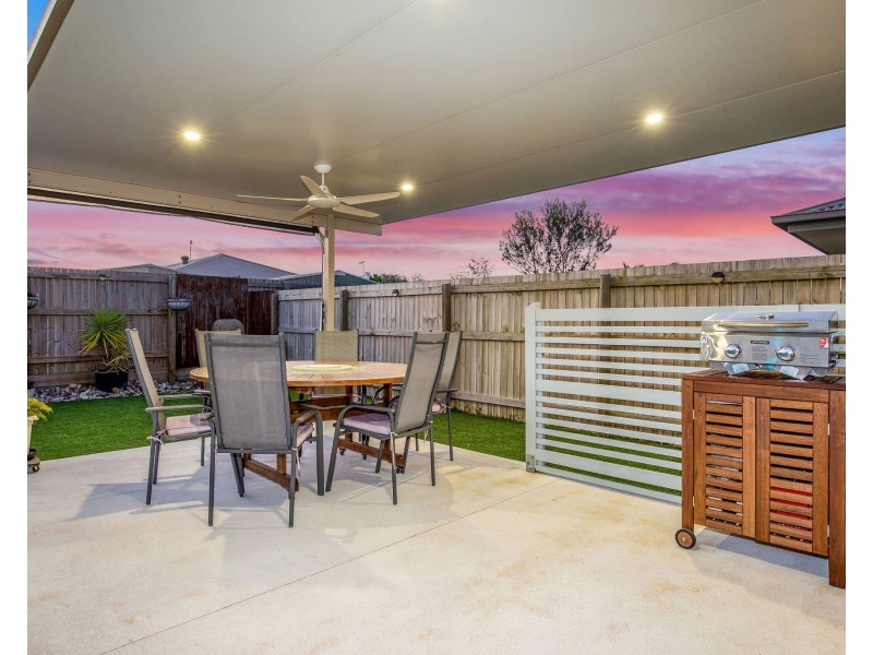 21 Helmore Road, Jacobs Well QLD 4208