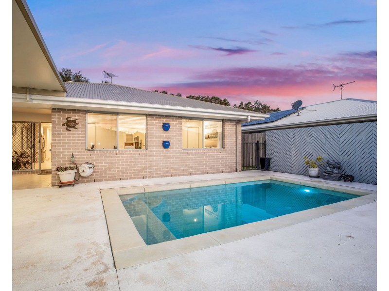 21 Helmore Road, Jacobs Well QLD 4208