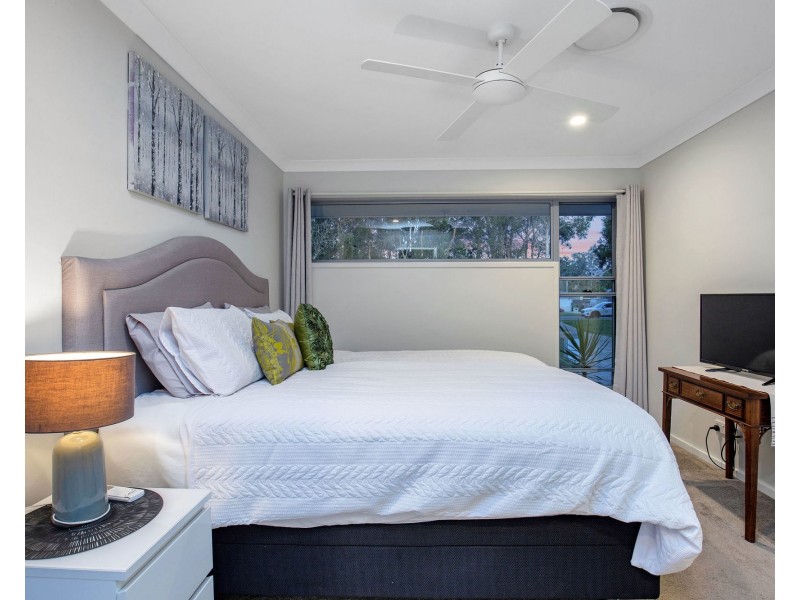 21 Helmore Road, Jacobs Well QLD 4208