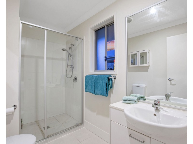 21 Helmore Road, Jacobs Well QLD 4208