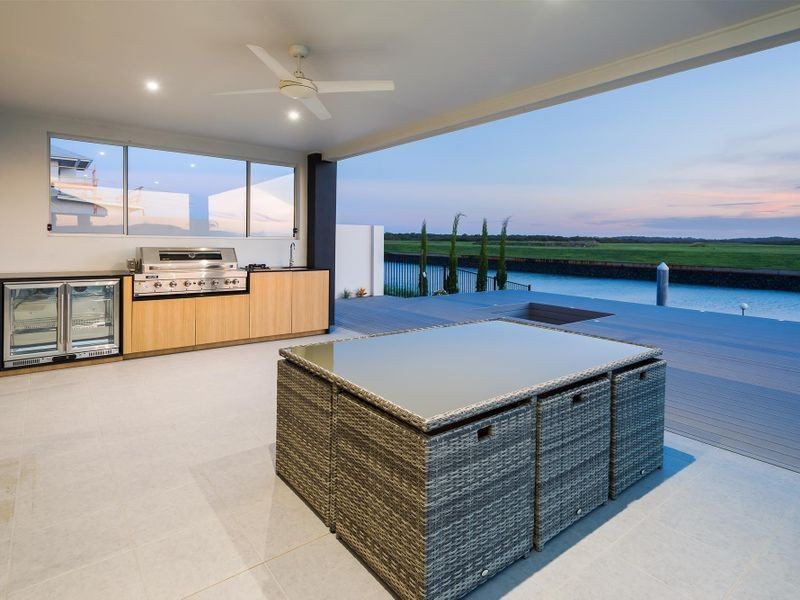 17 Poinciana Place, Jacobs Well QLD 4208