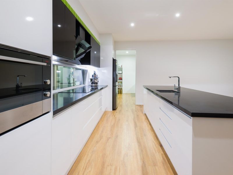 17 Poinciana Place, Jacobs Well QLD 4208