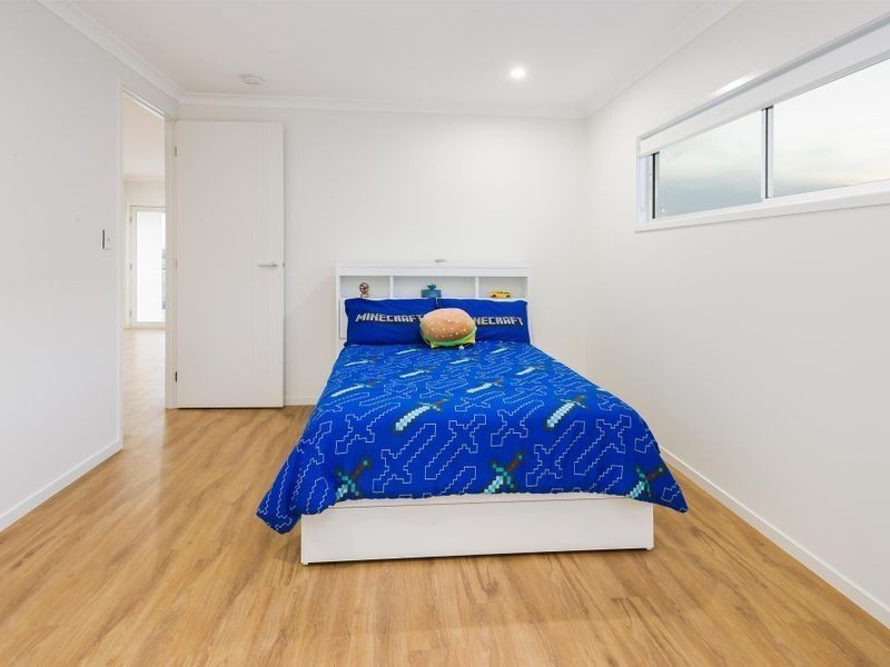 17 Poinciana Place, Jacobs Well QLD 4208