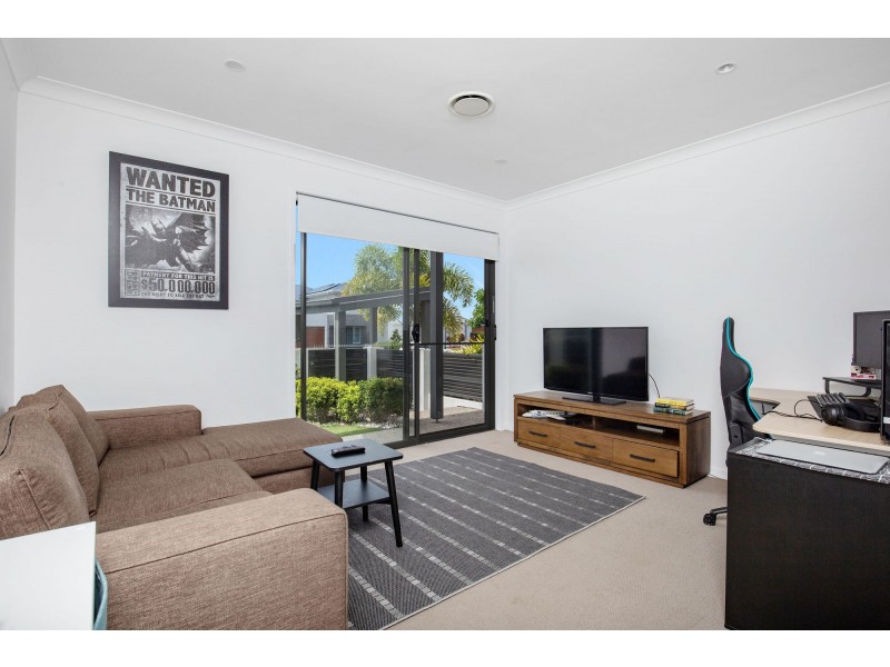 11 Paradise Parade, Jacobs Well QLD 4208