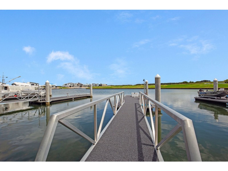 11 Paradise Parade, Jacobs Well QLD 4208