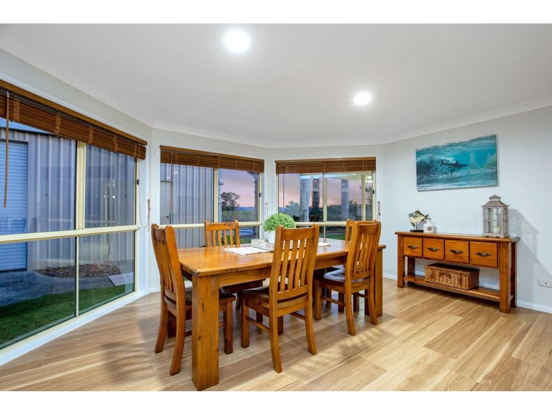 33 Royal Palm Drive, Steiglitz QLD 4207