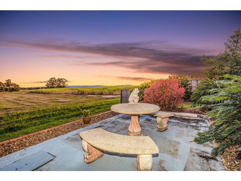 33 Royal Palm Drive, Steiglitz QLD 4207