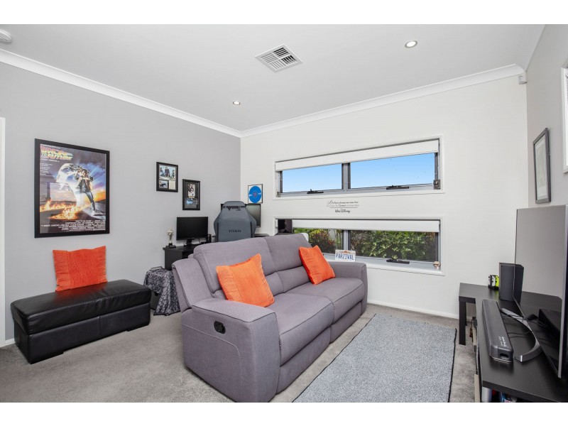 3 Marina Parade, Jacobs Well QLD 4208