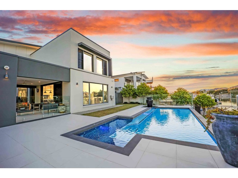 14 Poinciana Place, Jacobs Well QLD 4208