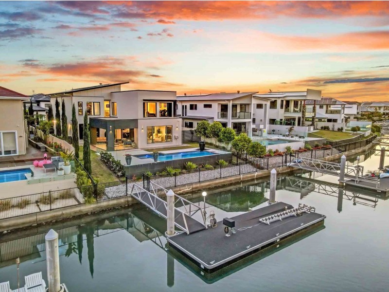 14 Poinciana Place, Jacobs Well QLD 4208