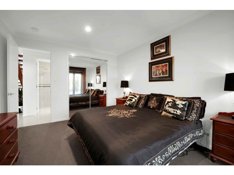 14 Poinciana Place, Jacobs Well QLD 4208