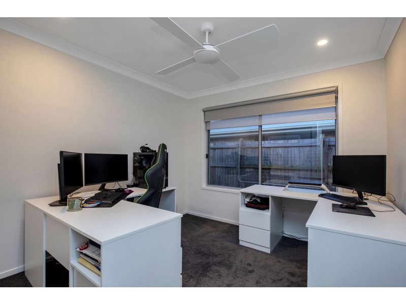 5 Helmore Road, Jacobs Well QLD 4208