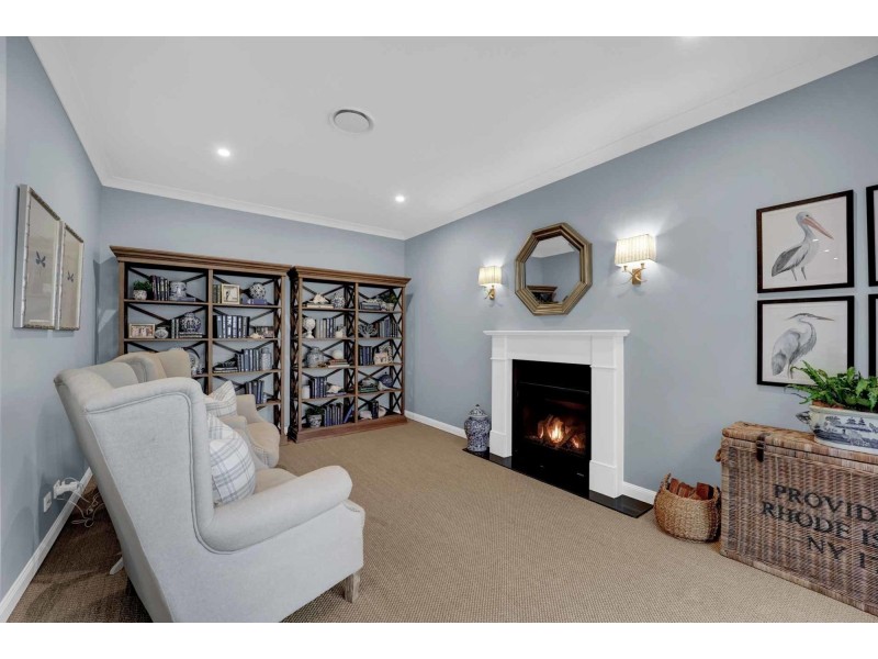 5 Paradise Parade, Jacobs Well QLD 4208