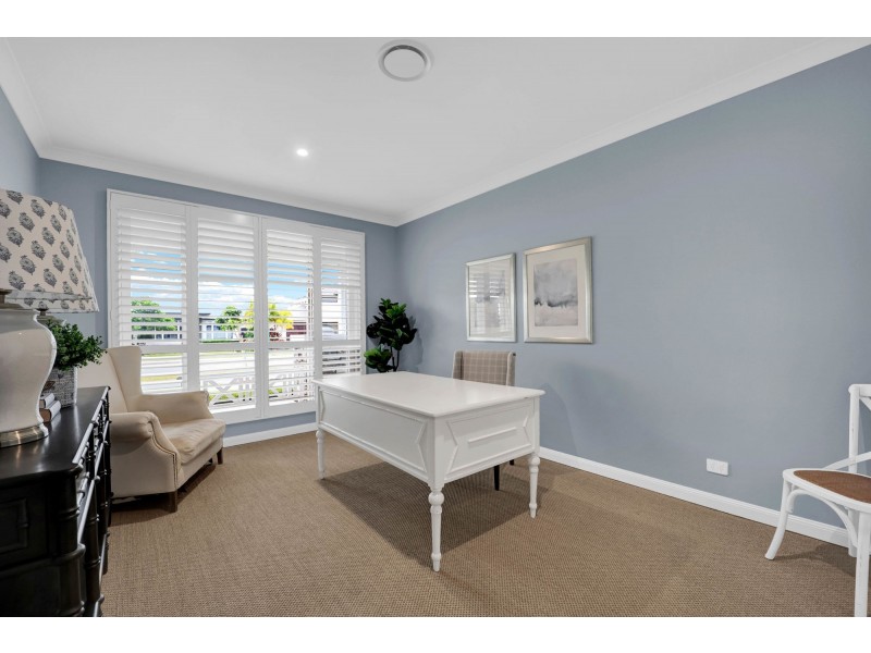 5 Paradise Parade, Jacobs Well QLD 4208