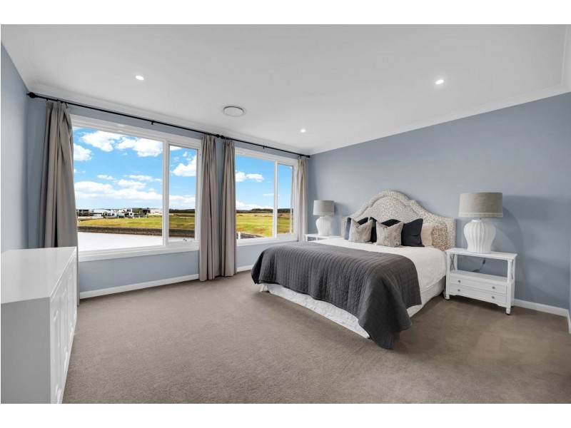 5 Paradise Parade, Jacobs Well QLD 4208