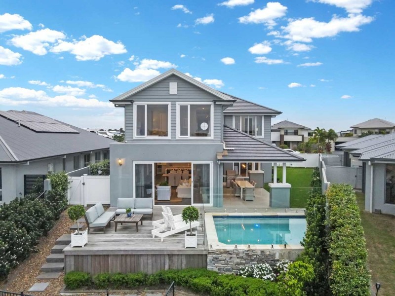 5 Paradise Parade, Jacobs Well QLD 4208