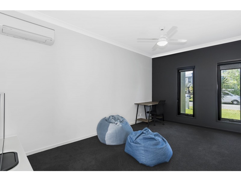 25 Marina Parade, Jacobs Well QLD 4208