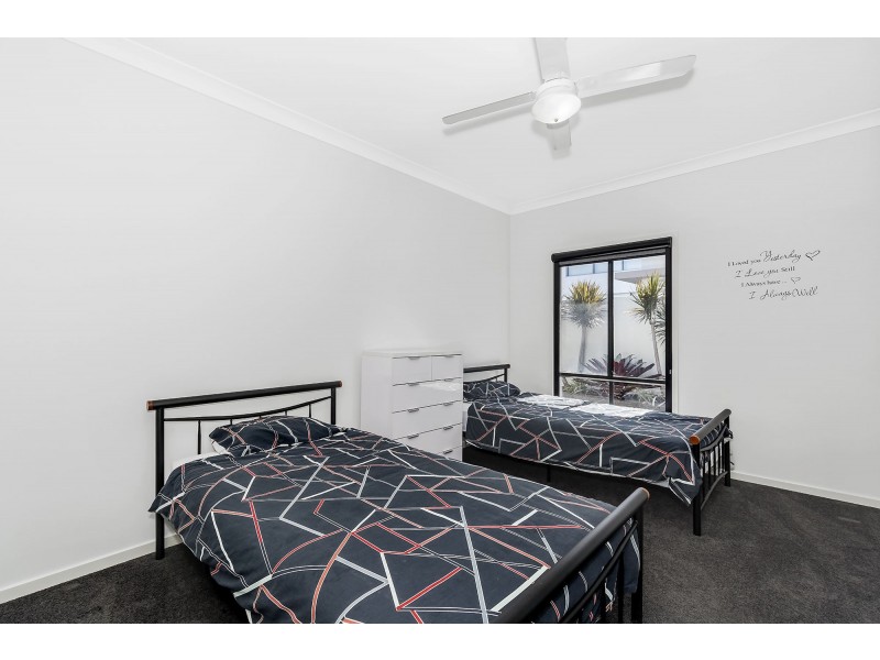 25 Marina Parade, Jacobs Well QLD 4208