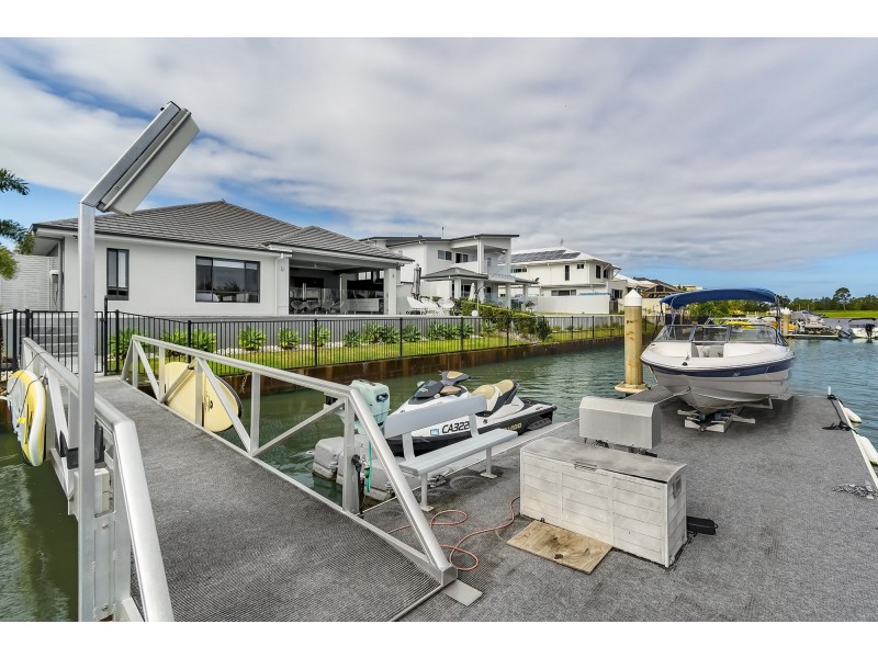 25 Marina Parade, Jacobs Well QLD 4208