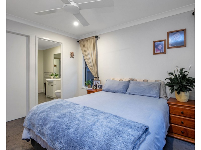 13 Helmore Road, Jacobs Well QLD 4208