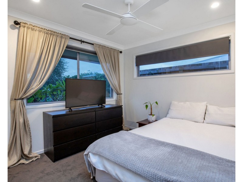 13 Helmore Road, Jacobs Well QLD 4208