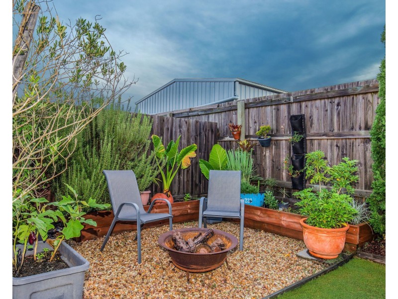 13 Helmore Road, Jacobs Well QLD 4208