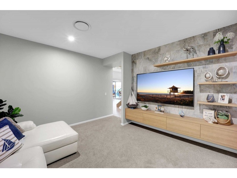 48 Poinciana Place, Jacobs Well QLD 4208