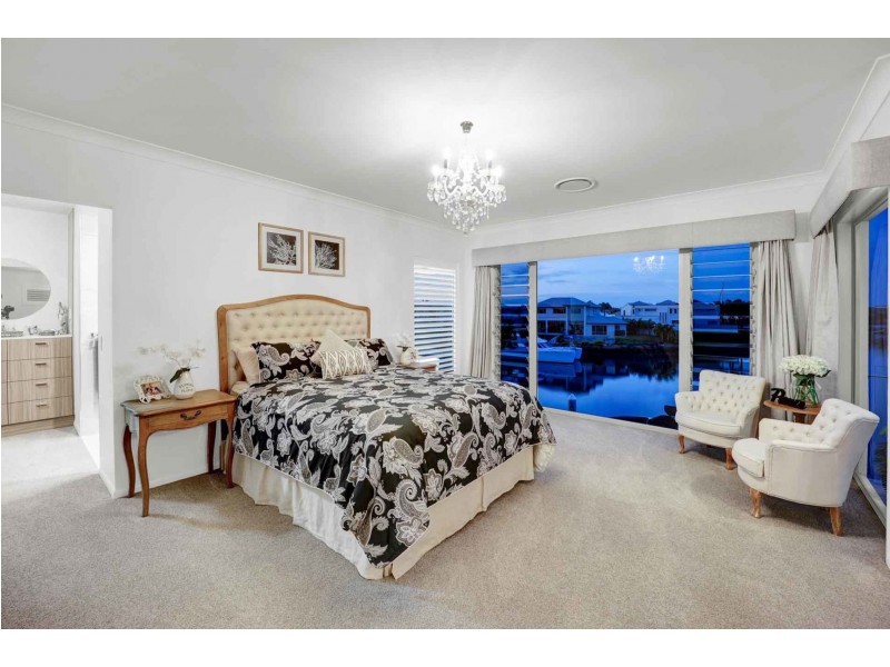 48 Poinciana Place, Jacobs Well QLD 4208