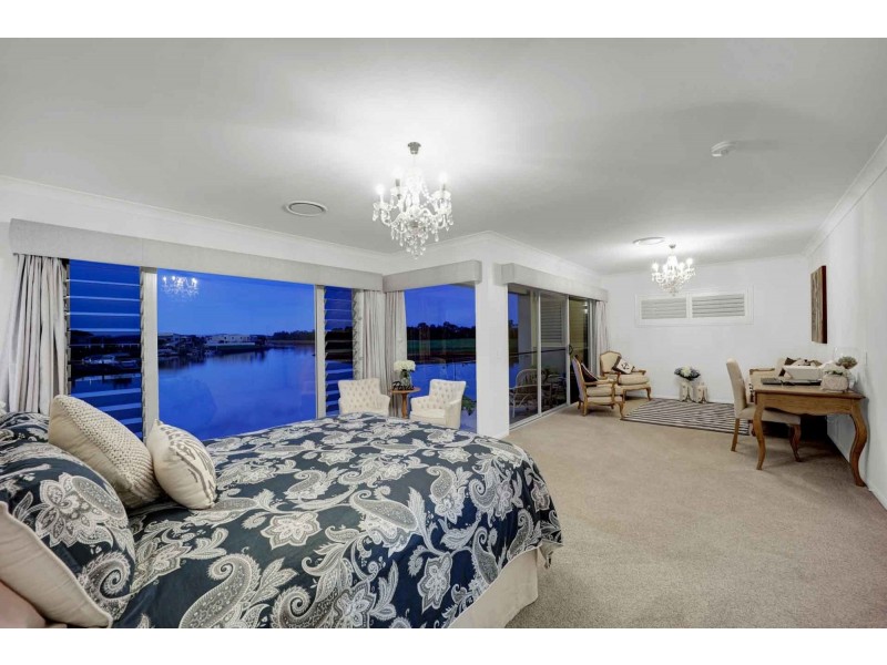 48 Poinciana Place, Jacobs Well QLD 4208