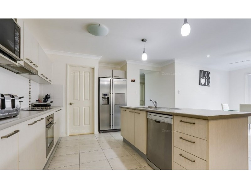 2/82 South Quarter Drive, Loganlea QLD 4131