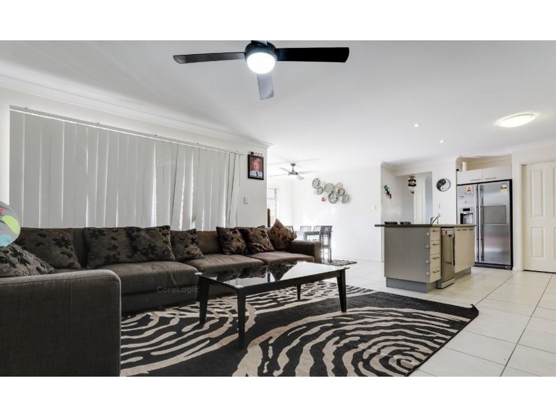 2/82 South Quarter Drive, Loganlea QLD 4131