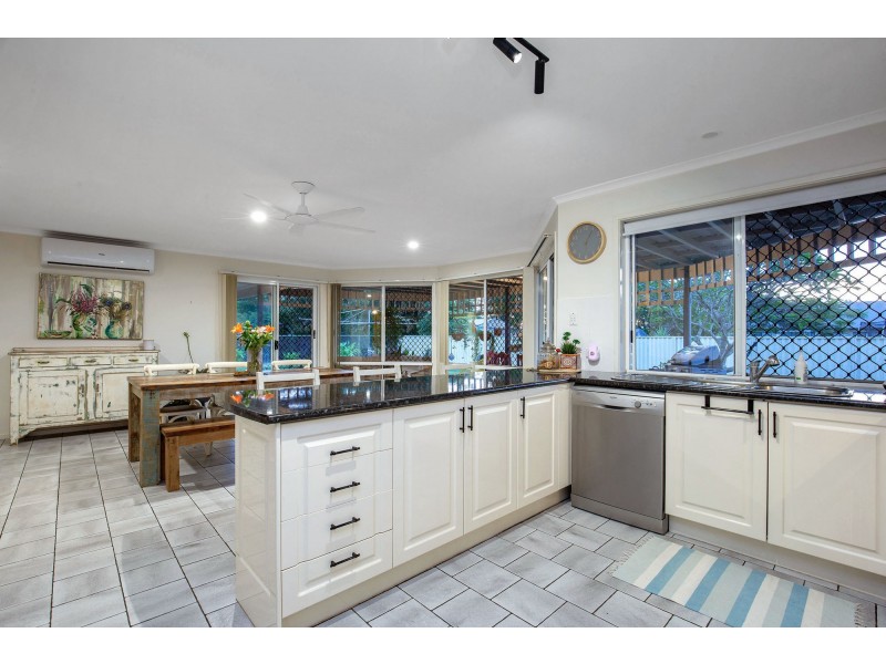 34 Pelican Parade, Jacobs Well QLD 4208