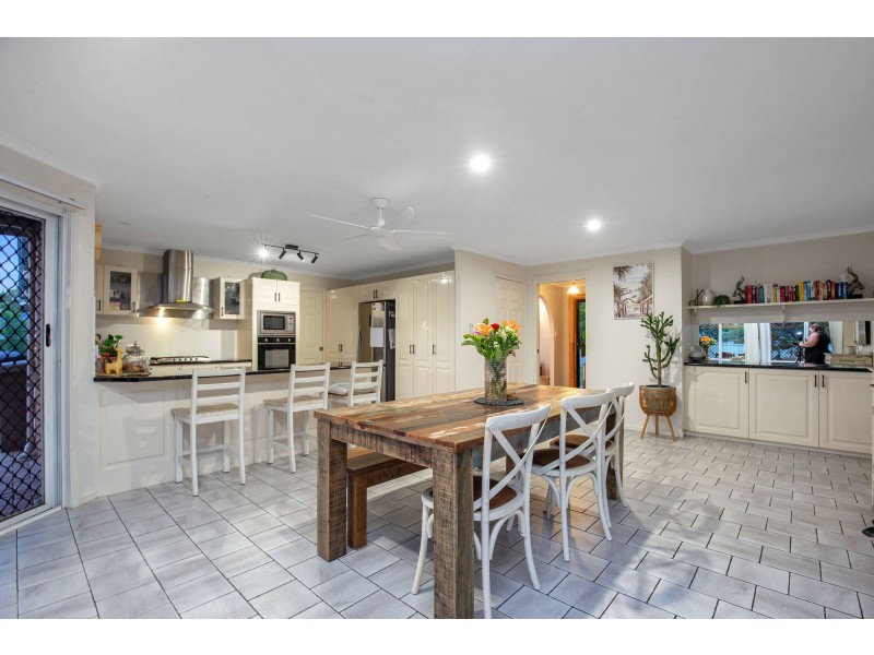34 Pelican Parade, Jacobs Well QLD 4208