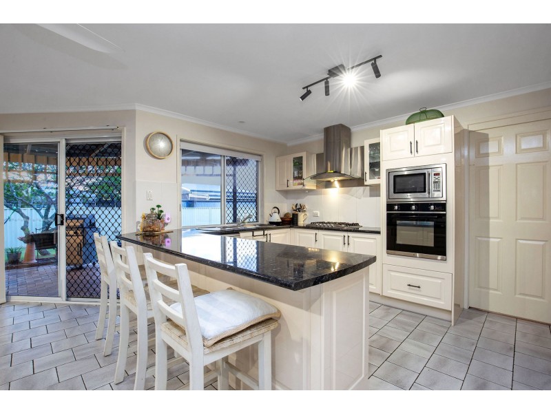 34 Pelican Parade, Jacobs Well QLD 4208